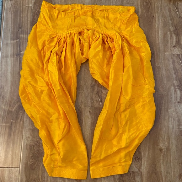 Three Piece Indian Mustard Yellow Folkari Jago Suit - Picture 7 of 11